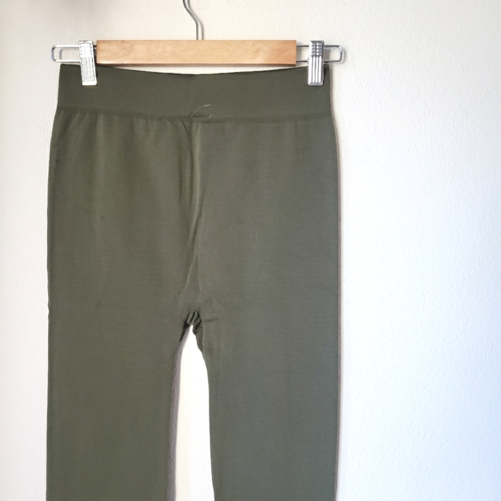 ❗SOLD OUT❗High Rise Fleece Lined Leggings - Picture 6 of 10